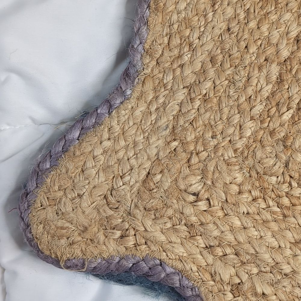 Jute Rug 20in by 30in Color Trimmed in Green or Purple, NEW - Picture 6 of 7